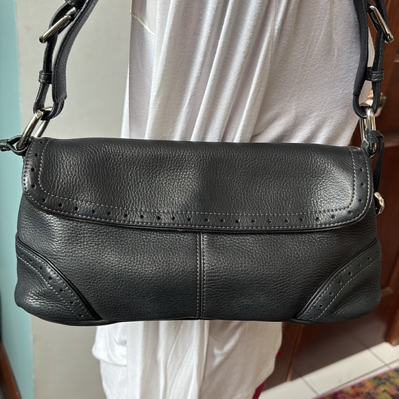 Charter club  Mini shoulder bag EUC handbag  pebbled leather  black tooling silv - Picture 1 of 17